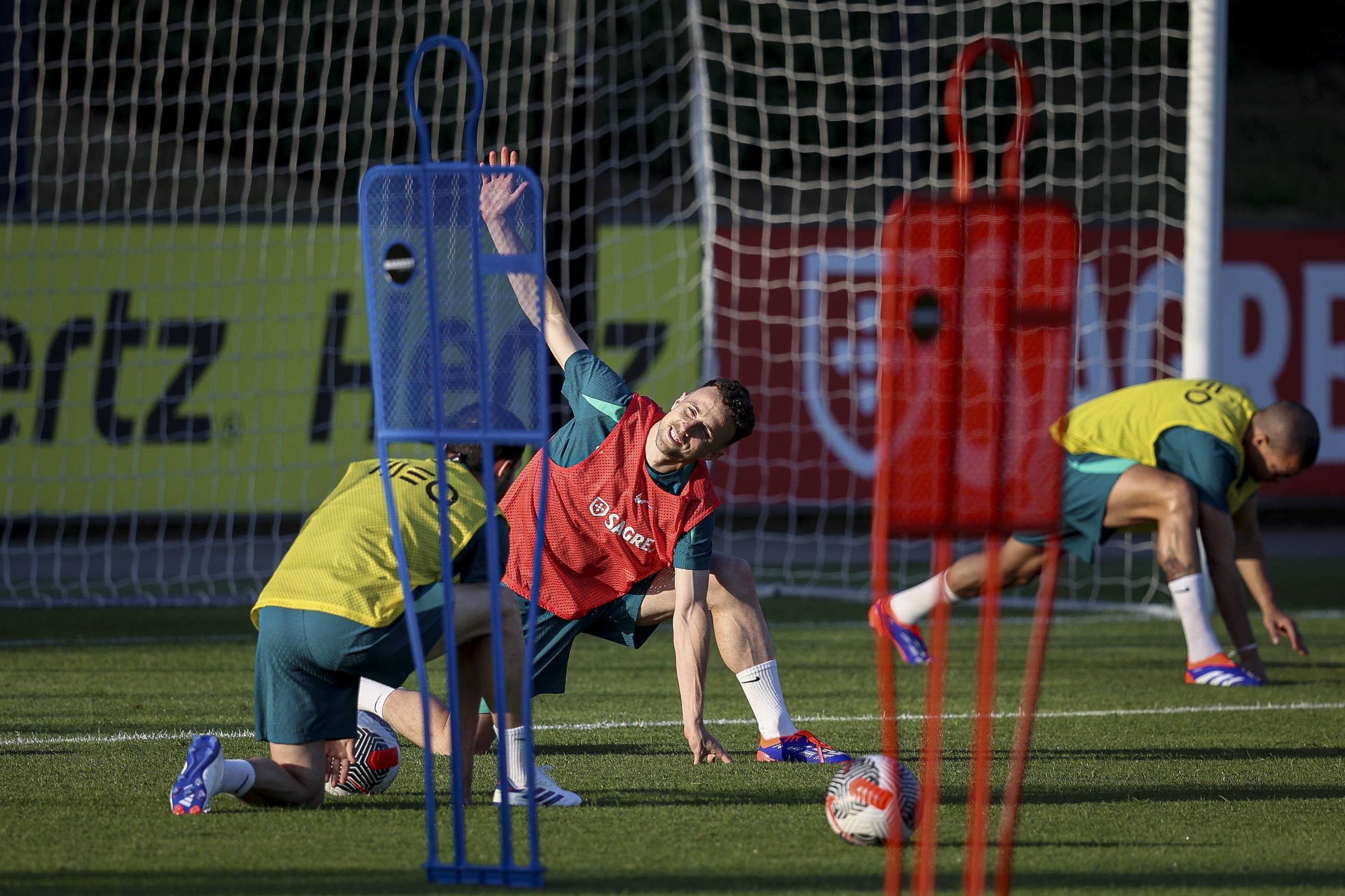 足球——葡萄牙队备战