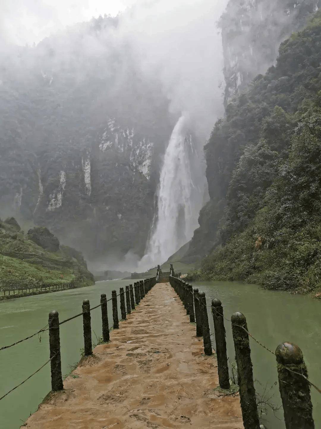 藏在四川的绝美秘境,被称为成都"小恩施",人少景美免门票_峡谷_邛崃