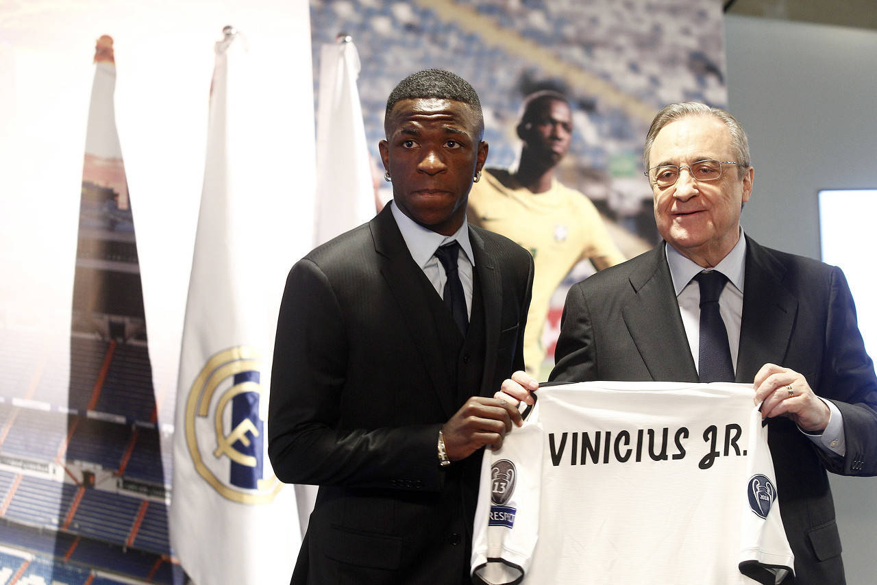 3张巴西彩票:双子星闪耀身价上亿,雷尼尔3度租借仅剩400万