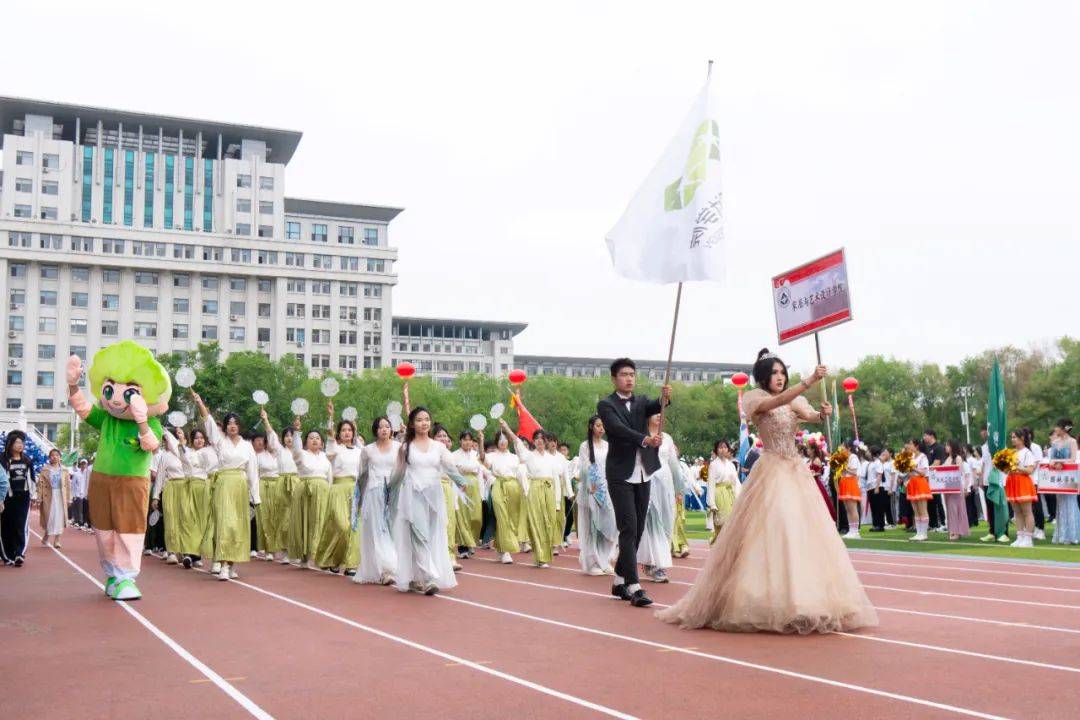 家居与艺术设计学院苍穹之下露锋芒,势如破竹不可挡和奥林学院,海南