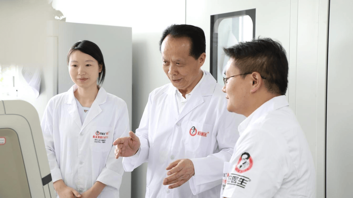 "好医生"的"双向奔赴":乘"数"而上,向"新"而行