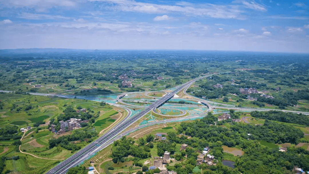 南湛高速公路图片