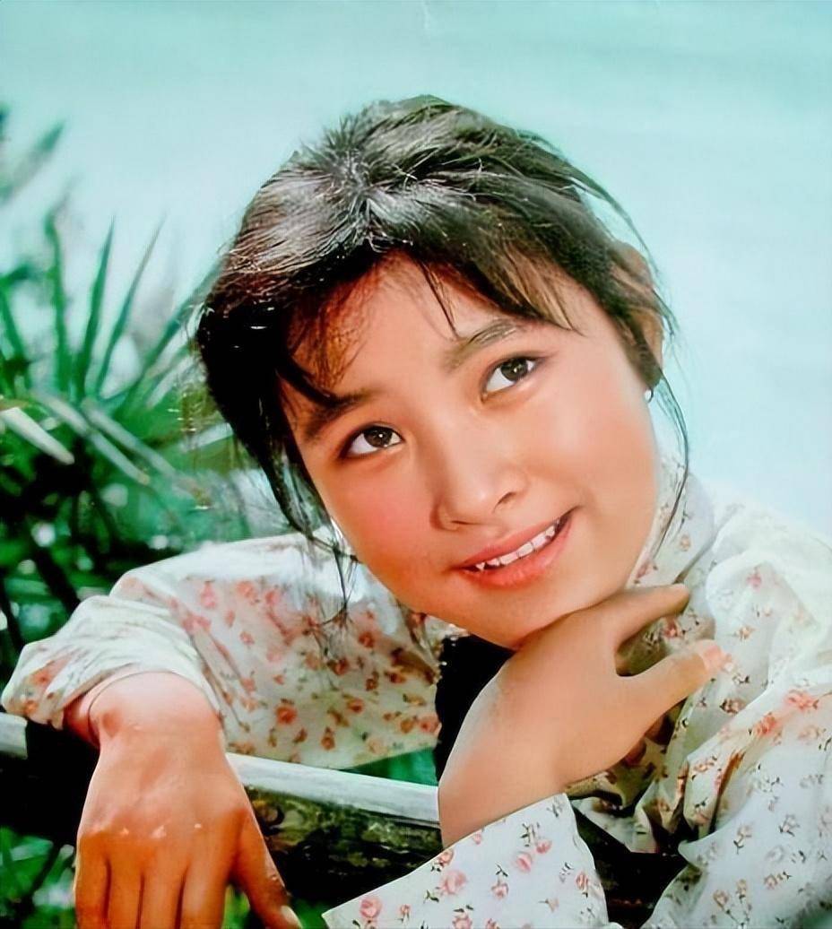 斩获影后却去美国刷盘子,生下女儿抛弃养女,陈冲是个怎样的人?