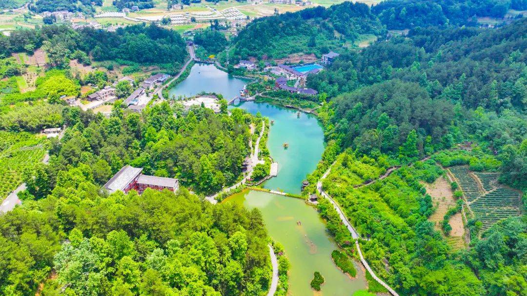 凤冈县:诗意田园,幸福临江