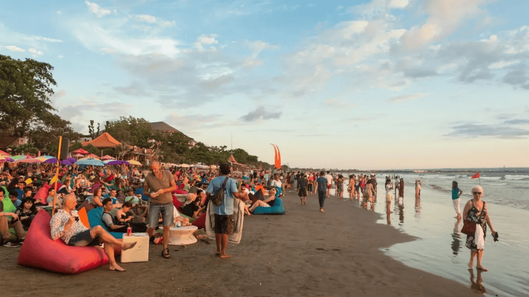 巴厘岛爆发致命病毒!超2200人死亡,600万人发病…_疫情_严重_巴西