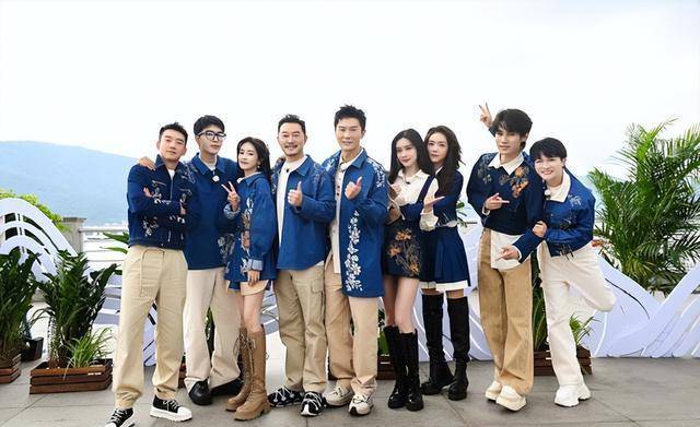 这个锅别想甩给常驻嘉宾!飞行嘉宾无视规定夜排,导致跑男被举报