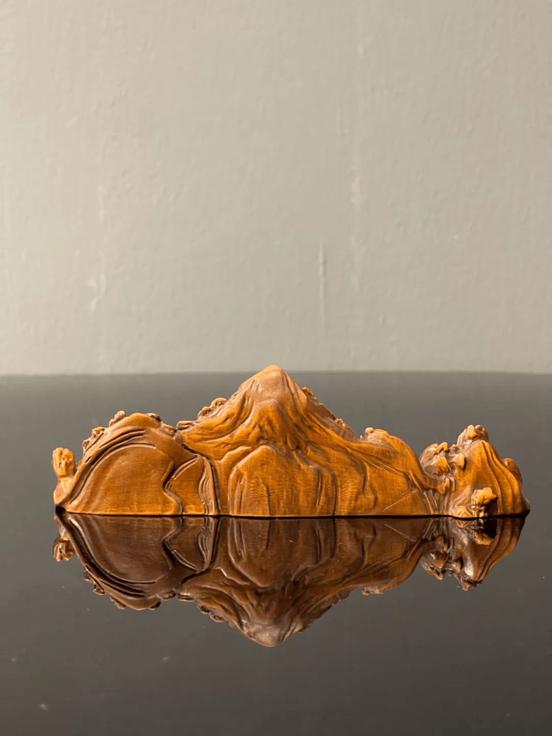 用之美—朴实材质的昇华 ▎天然奇石状朽木案头摆件