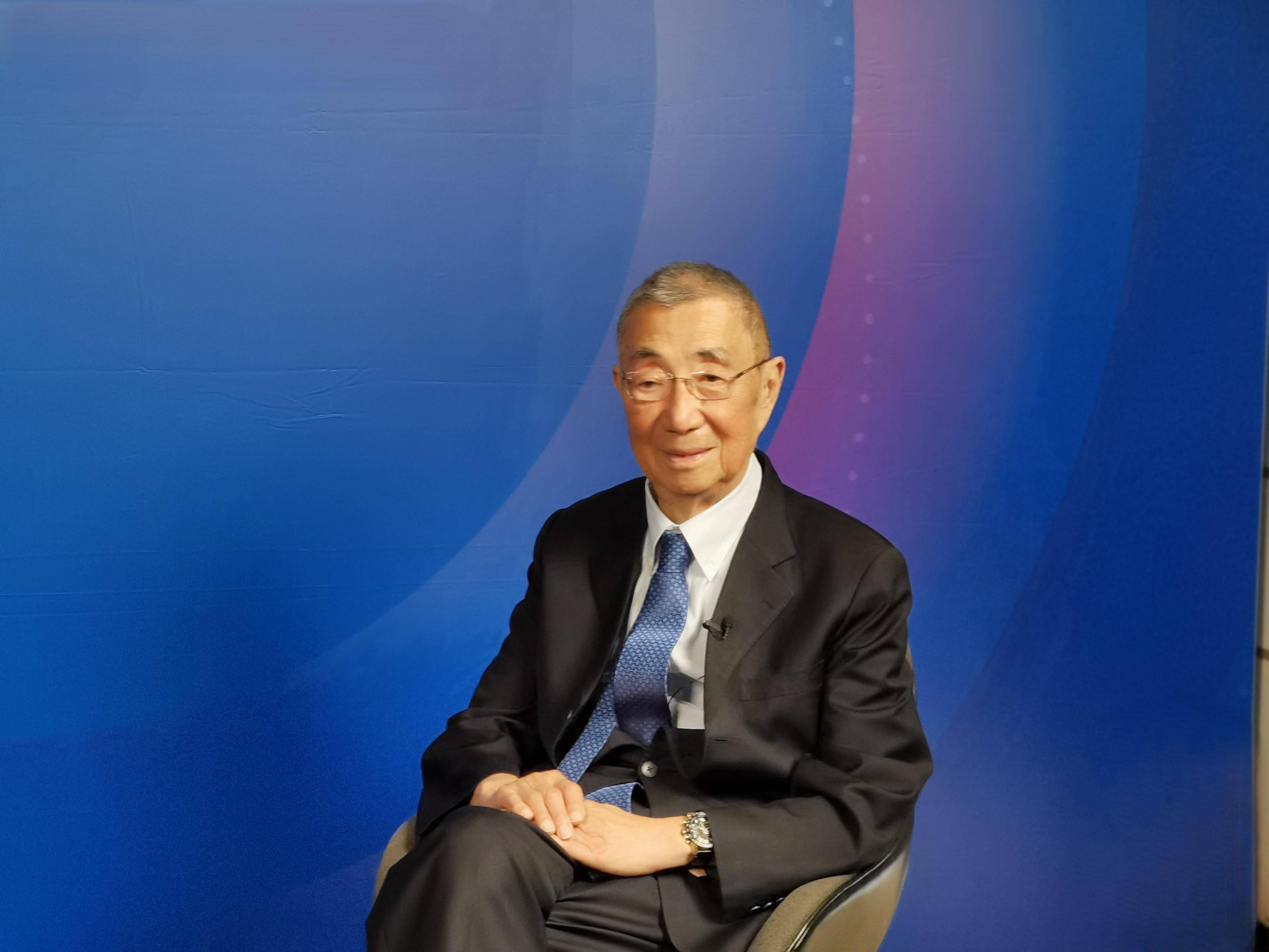 丁肇中获诺奖发言,却被美国反对使用中文,后者一句话怼到自闭!