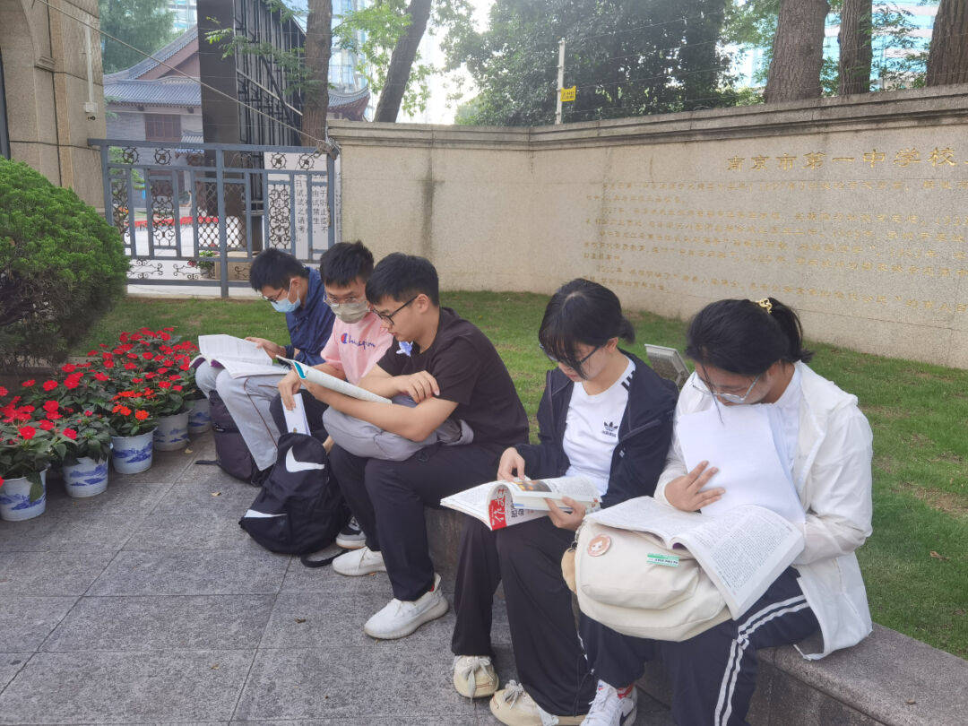 南京市第二十八中学图片