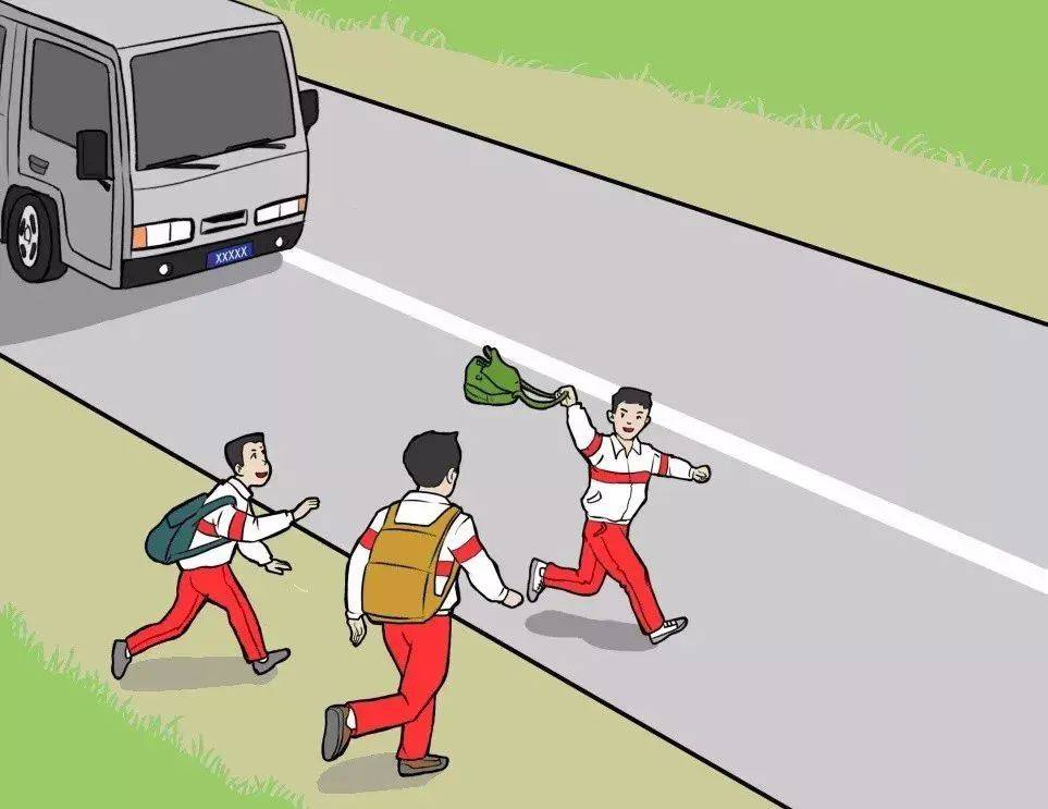 过马路时要专心"红灯停,绿灯行"行人要走人行道却赌了性命这样的行为