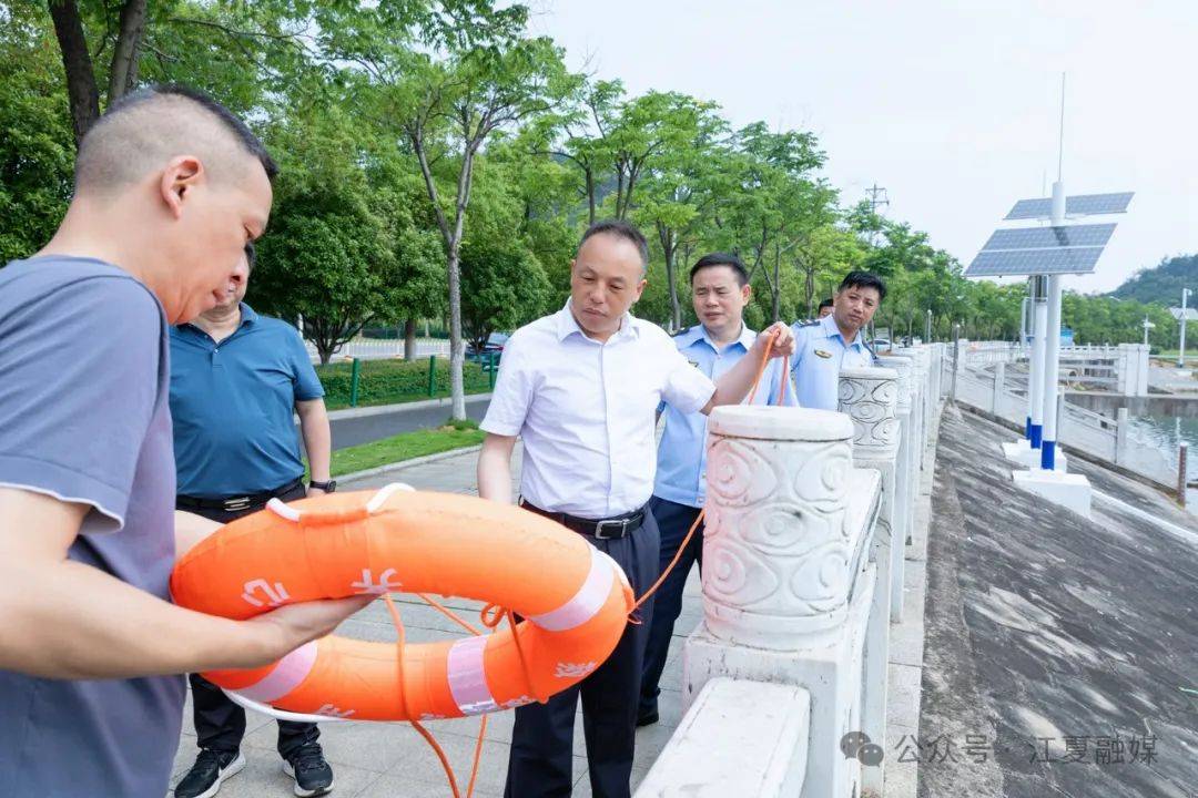 🌸【2024澳门正版资料免费大全】_月月有花开 特色植物装点成都城市街景