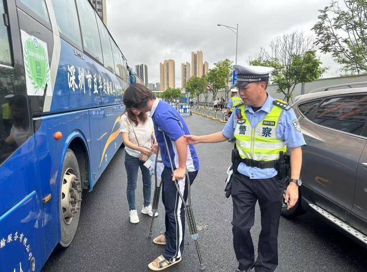 深圳交警:警随高考,为你护航!