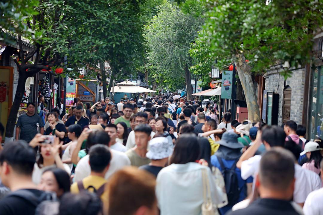 端午假期出游热 四川A级景区门票收入超1亿元