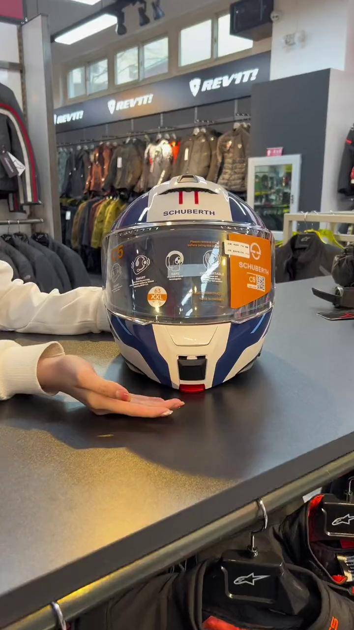 舒伯特c5揭面盔详解抖音机车 机车头盔 舒伯特 一生热爱机车难回头 摩