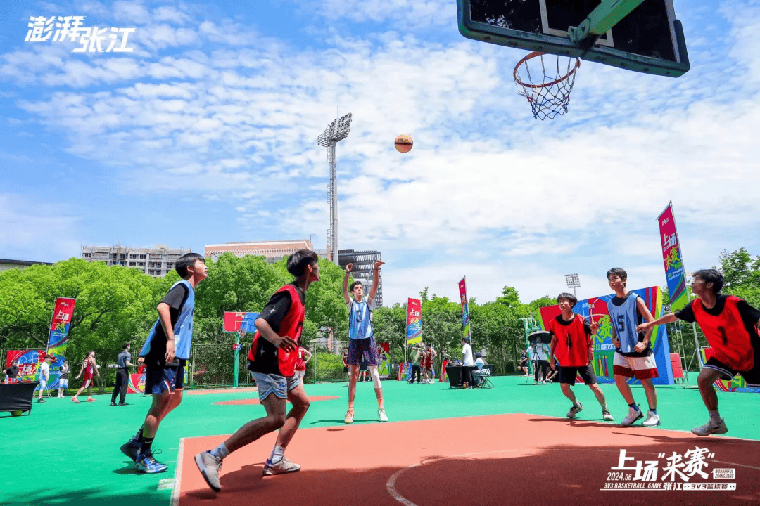 80支球队齐参与,篮筐下释放科学城的青春和活力_比赛_张江_赛事