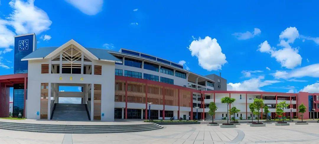 宁夏师范学院拥有中国语言文学,化学2个一级学科硕士学位授权点和教育