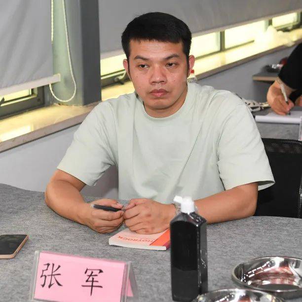 课堂学员风采易凡导师讲解楹联创作要点易凡导师讲解楹联知识接着