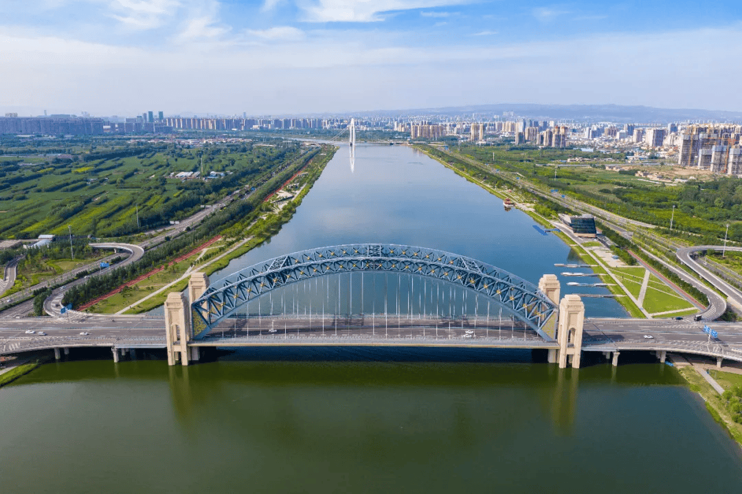 汾河谷地城市图片