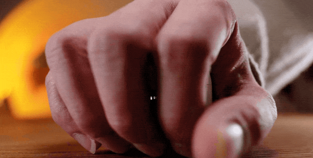 还成功融入了华为生态产品体系,其中一款塞尔兰斯(深蓝斯)剃须刀还