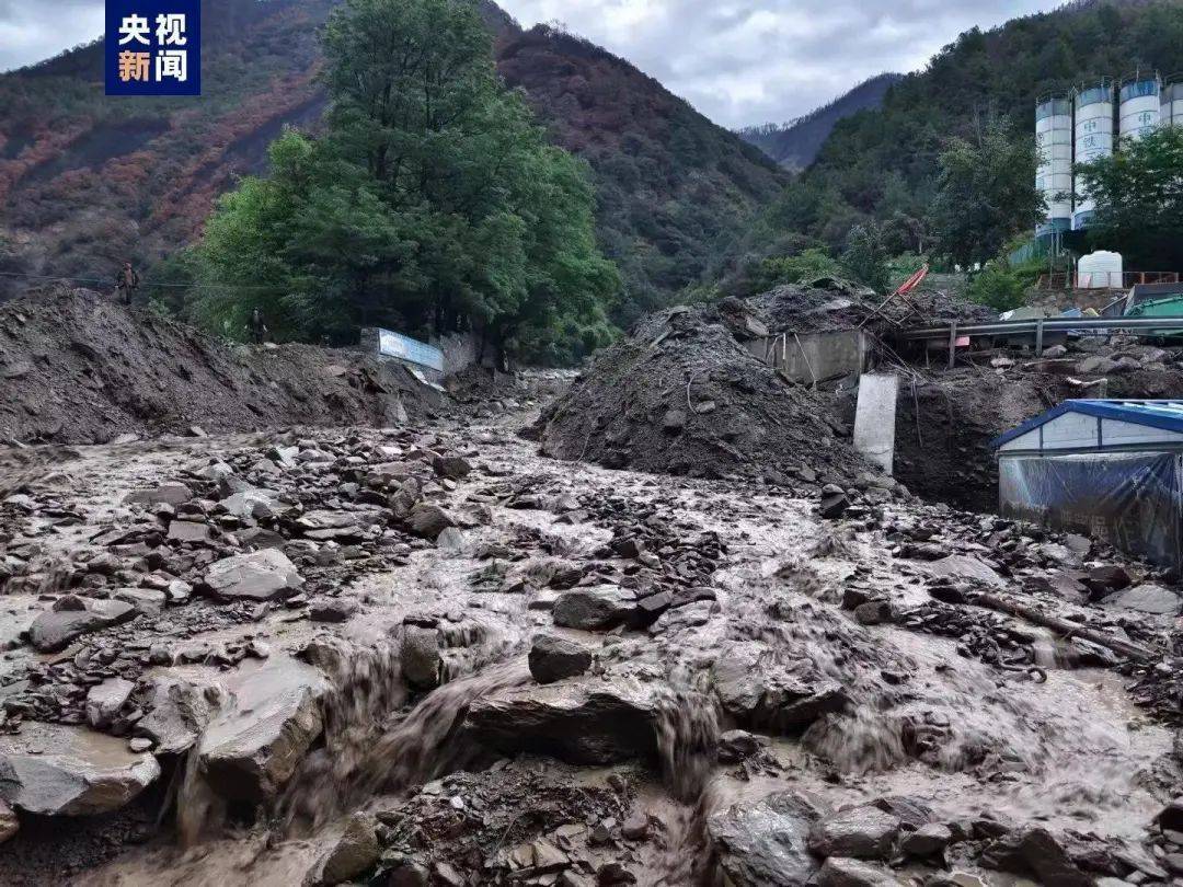 甘孜雅江再次发生泥石流!