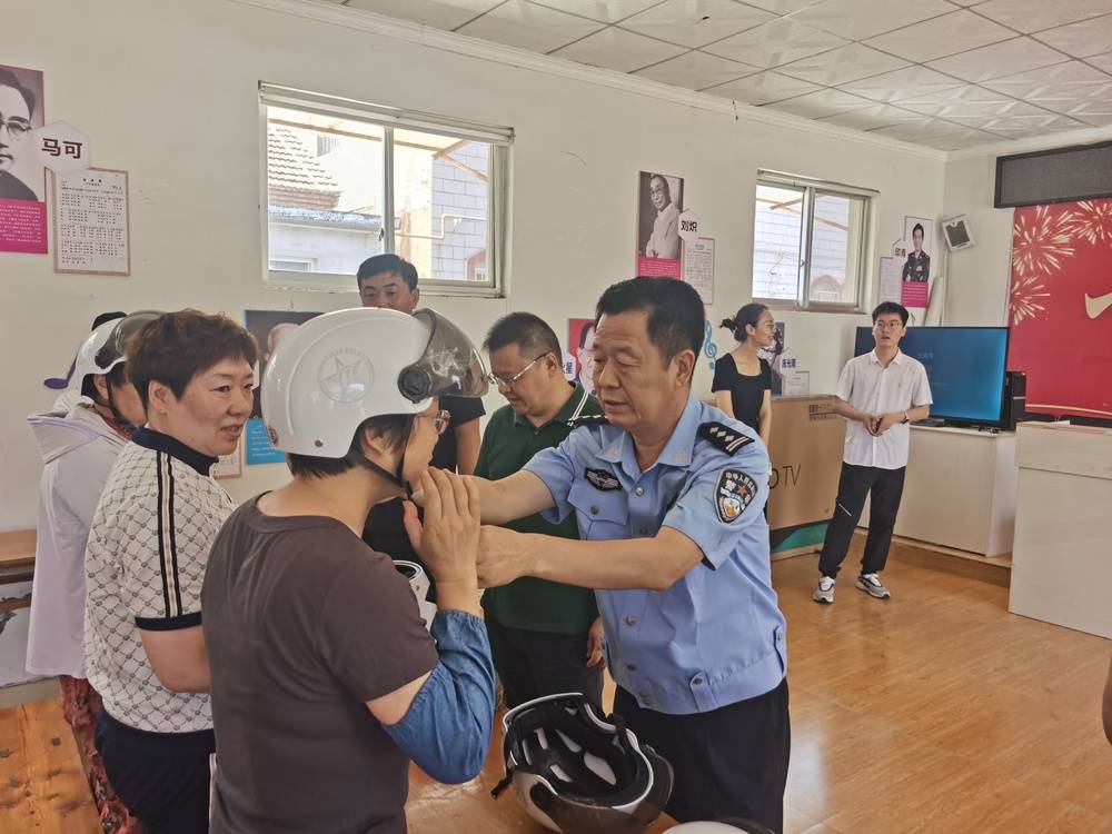 淄博淄川区举行"孝心陪伴,安全出行"文明实践活动启动仪式