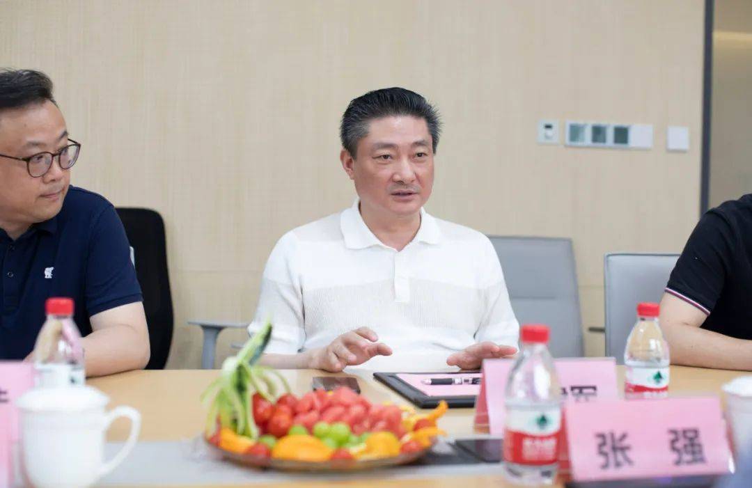 快讯 | 上海建科集团领导莅临圣象集团参观指导