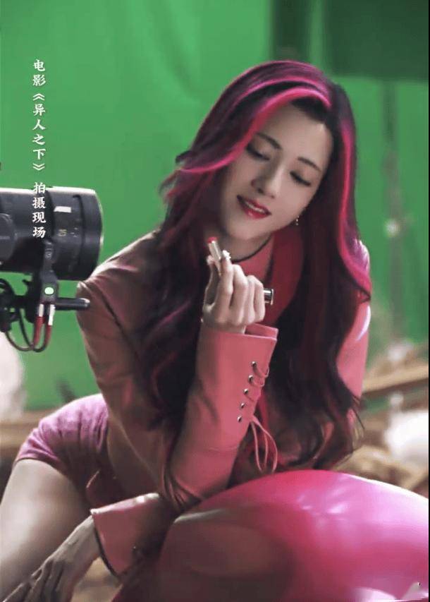 乌尔善新电影选角引争议!张灵玉显老气,混血冯宝宝,夏禾非主流