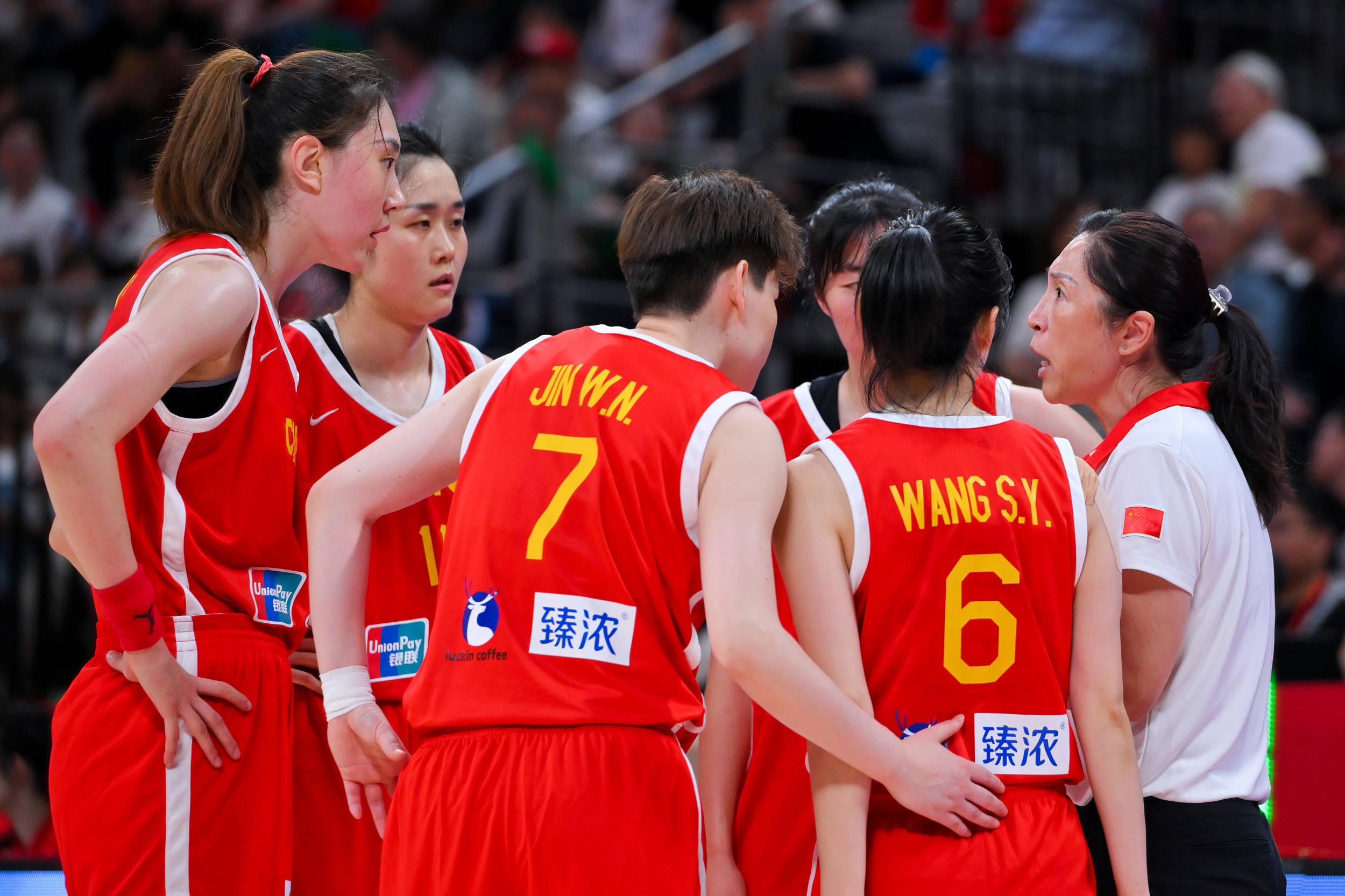 奥运备战第一阶热身赛未进入最佳状态，中国女篮静待主力回归