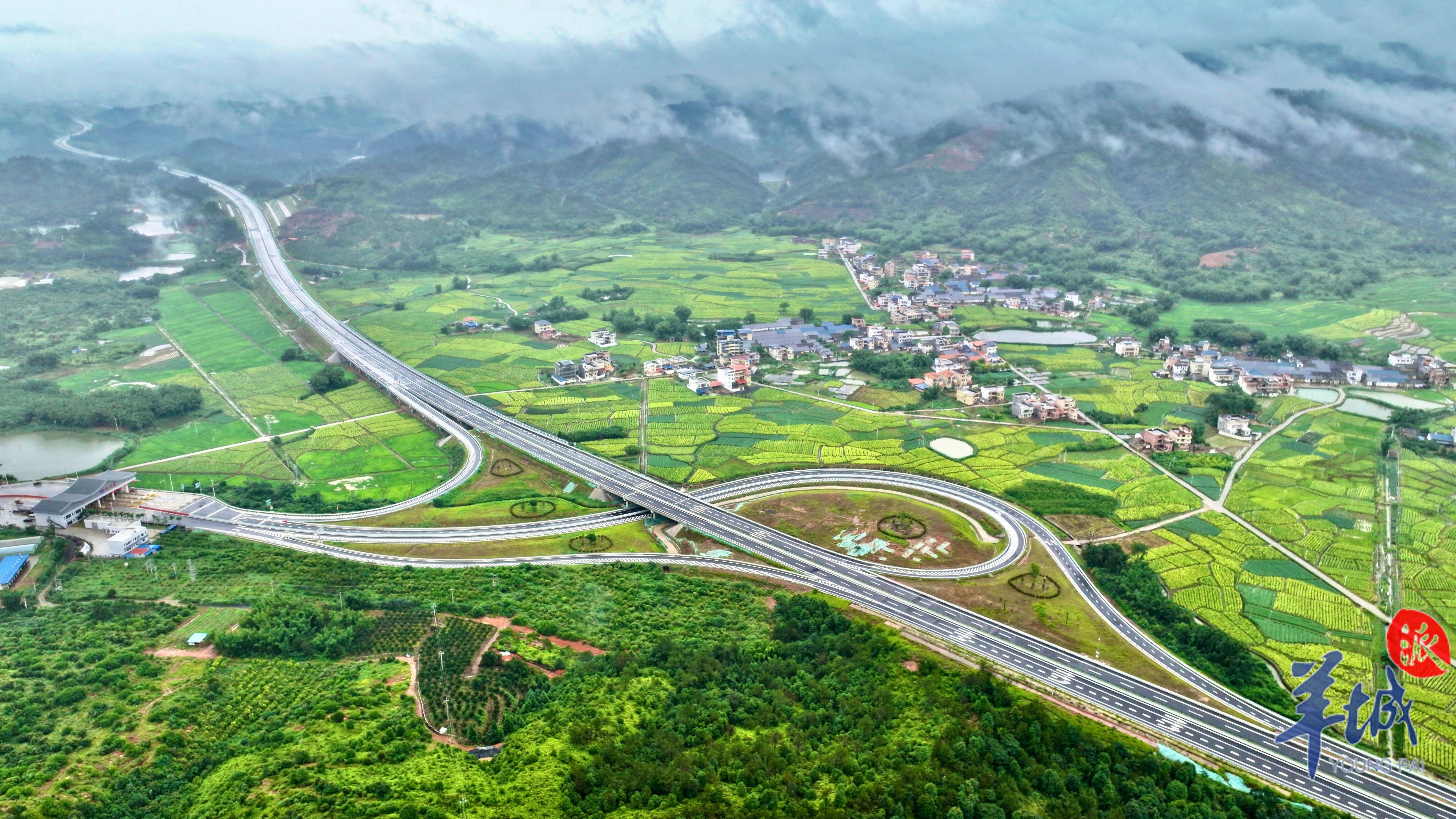 武深高速公路始兴联络线通车,赣州至深圳车程可缩短半小时