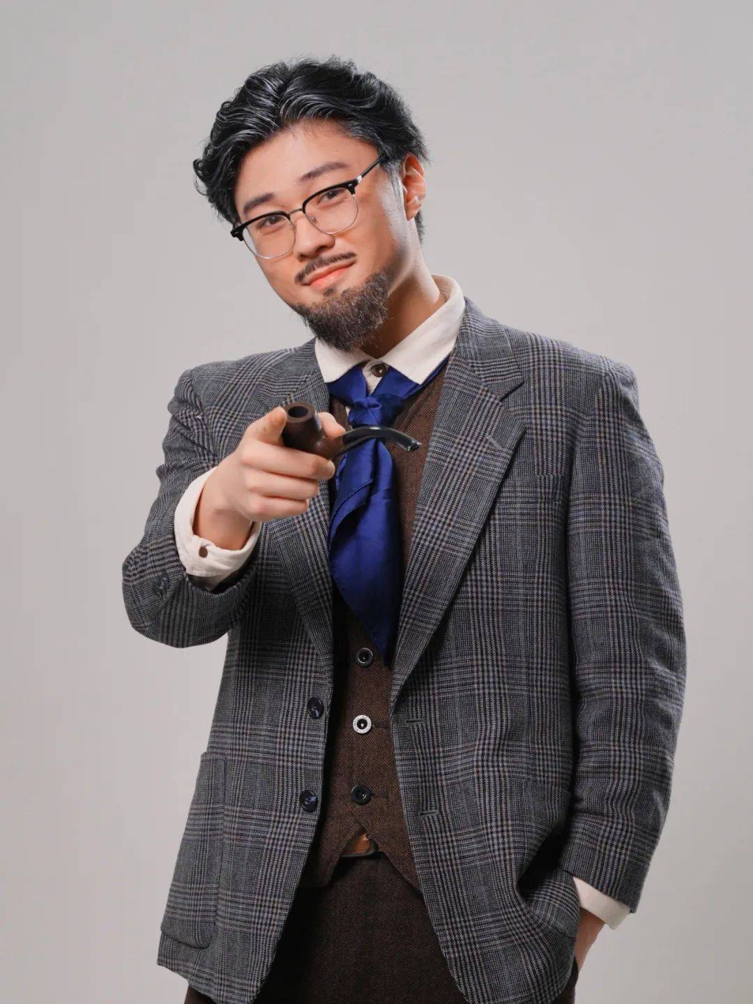 ""为什么一个人死的那么凄凉,哈格医生家的女佣,克里斯宾的遗孀陈奕彤