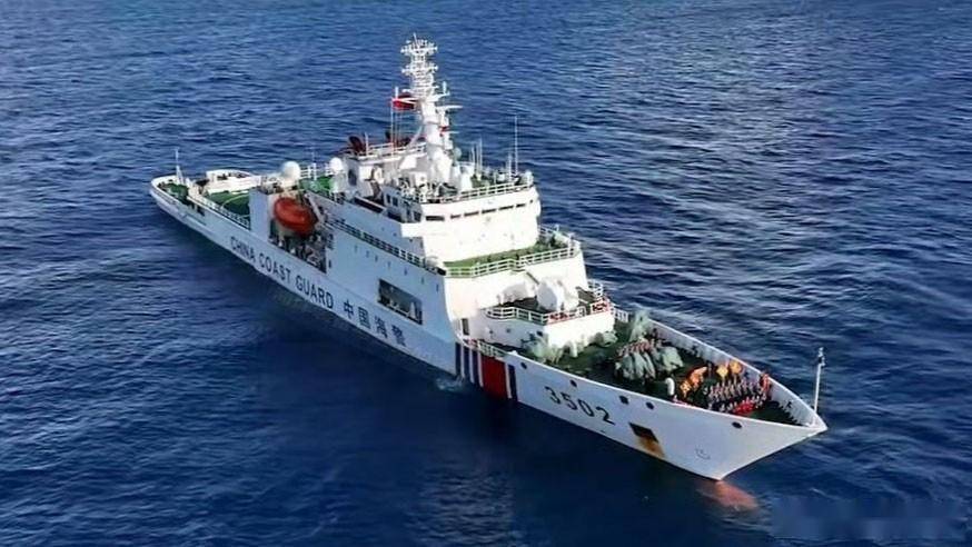 中国海警3502舰在此之前菲律宾凭借美国在背后撑腰,对中方海警新规