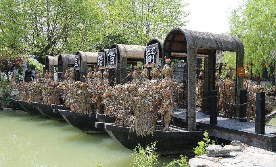 、草船借箭铁索连船等经典历史场景领略三国文化魅力感受诸葛孔明的智慧