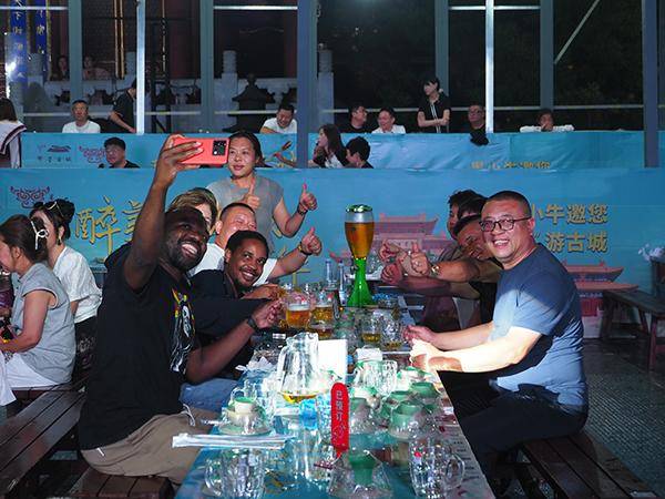 到即墨古城畅享啤酒狂欢与文脉风韵的嗨游体验 为期100多天 这个盛夏