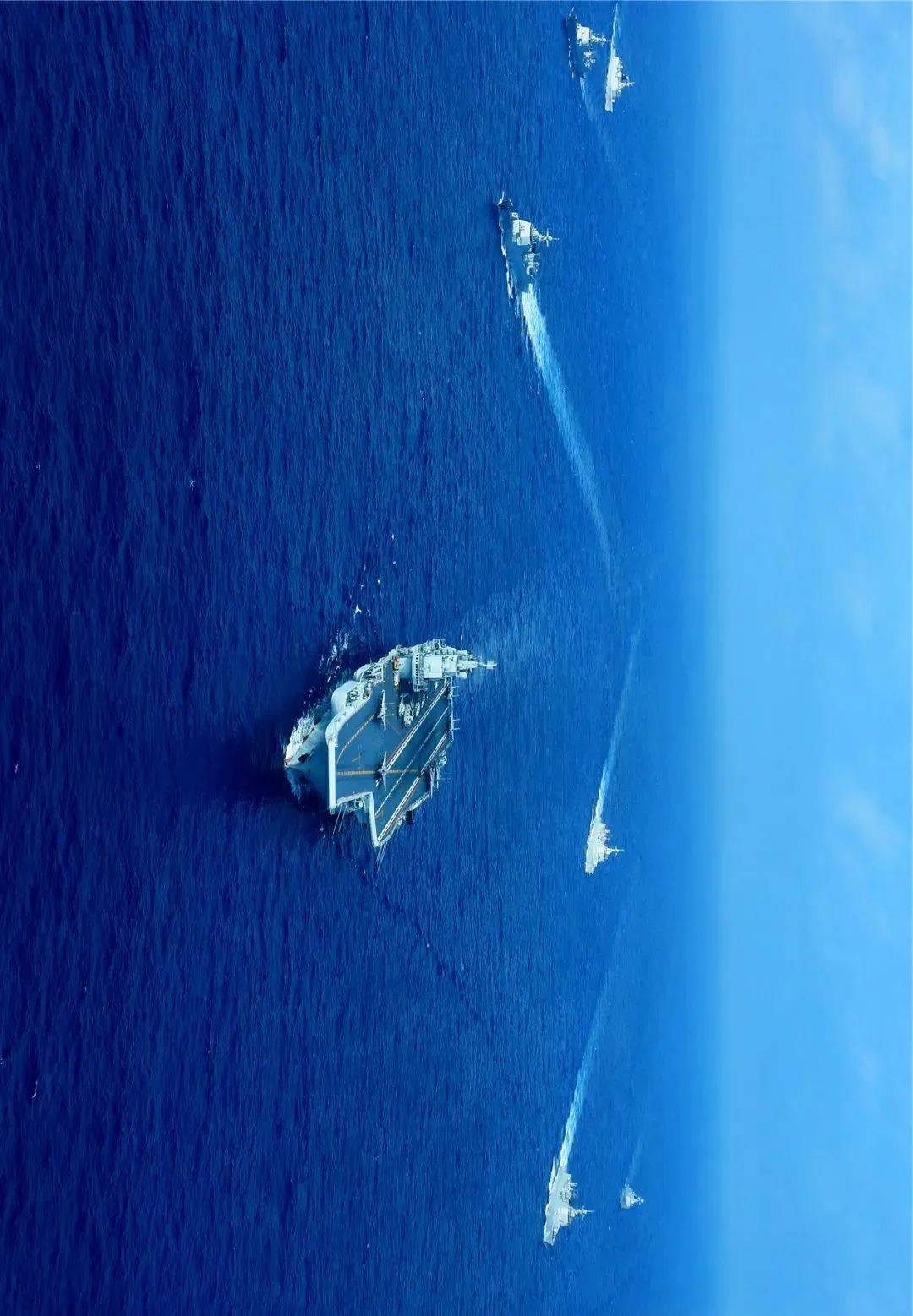 现实版"海天雄鹰"来了_航母_战斗机_海军