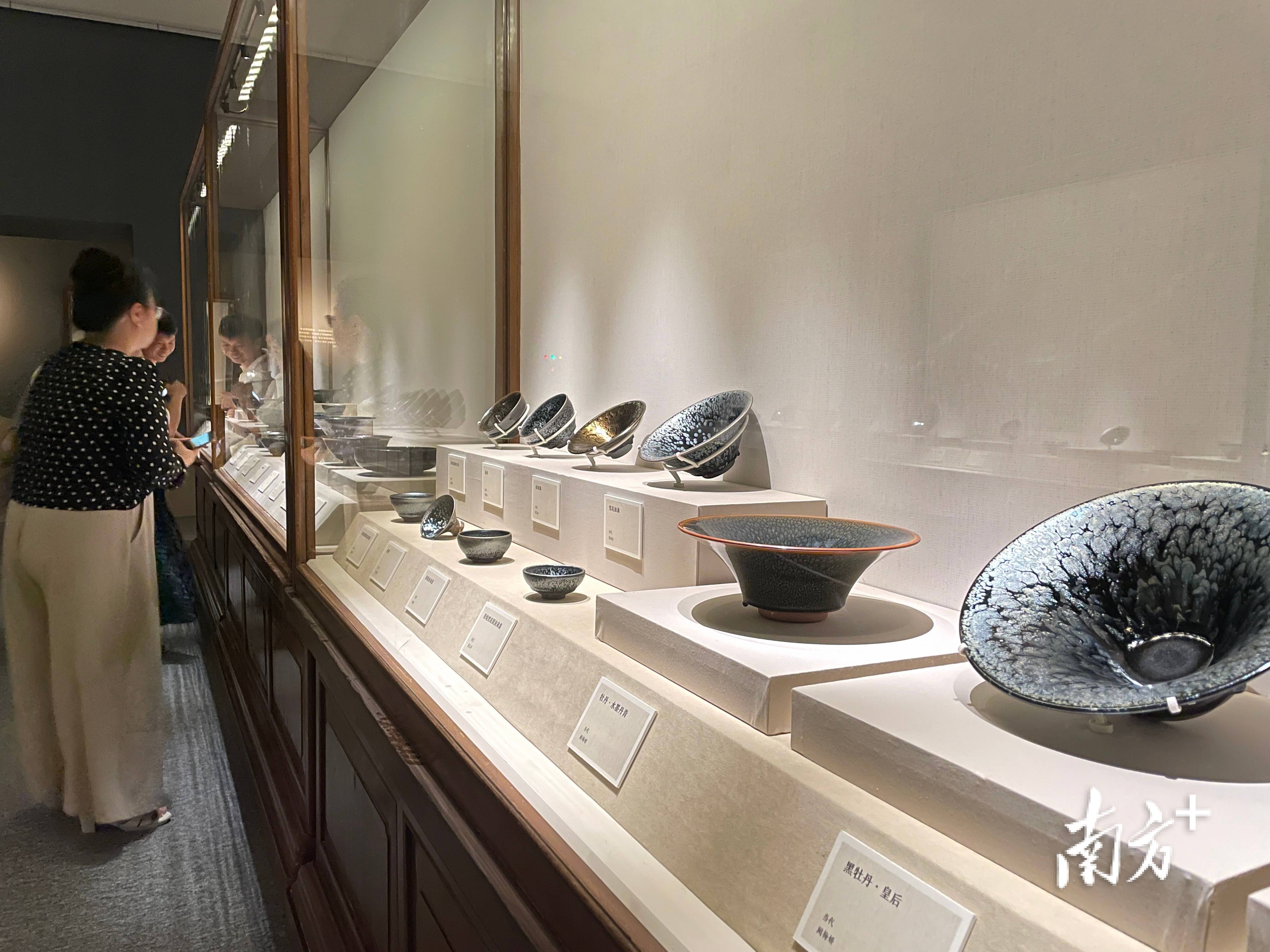“中国建窑建盏文化展”在中国国家博物馆启幕_展览_釉面_紫玉