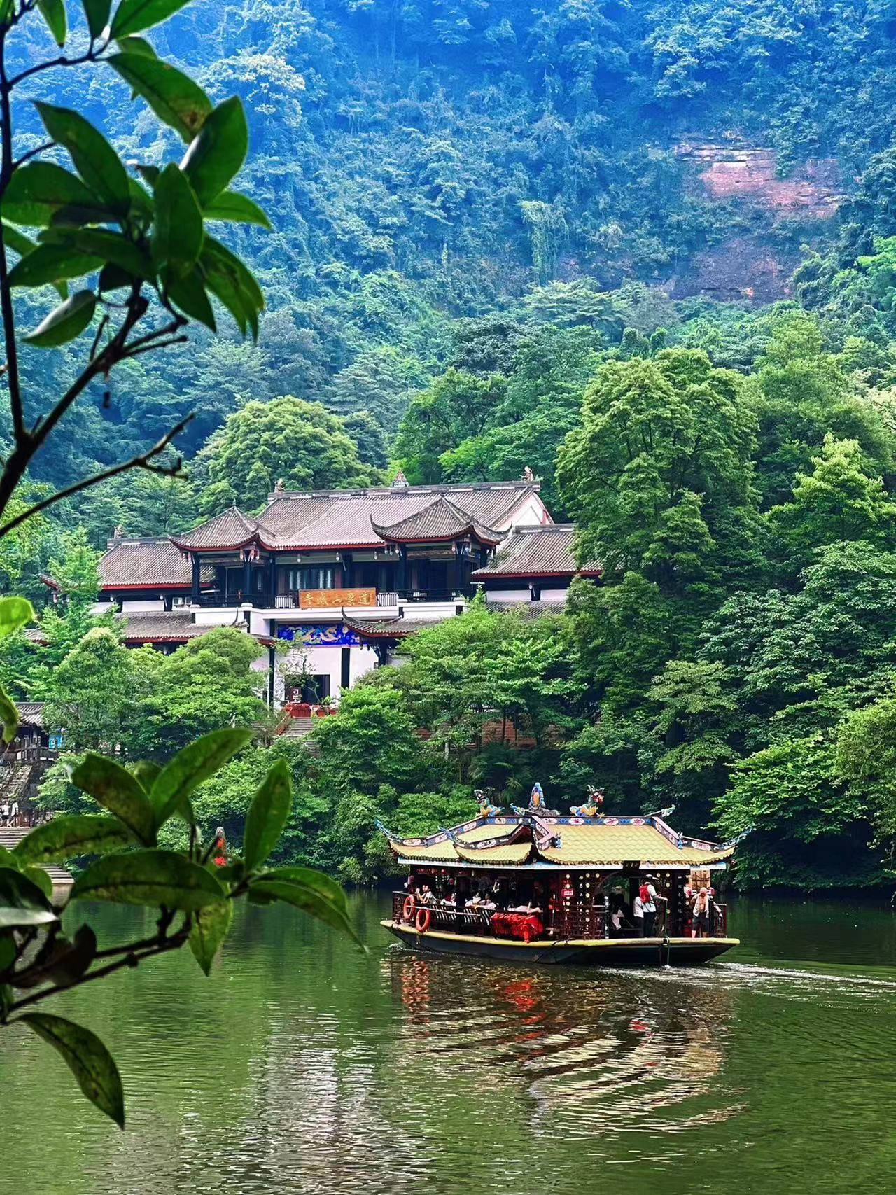 四川九寨沟几月去旅游好 ,千万别乱找,看到这篇就可以啦