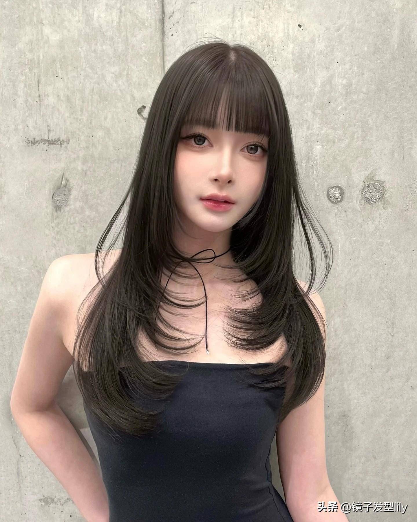 最火女士长发边沿层次与修饰脸型的完美结合绽放高级美