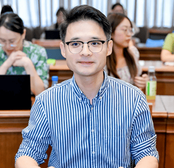 谢爱磊 覃云云 刘群群 | “后知后觉”与“随波逐流”—精英高校农村籍大学生就业能力管理的反身性叙事_研究