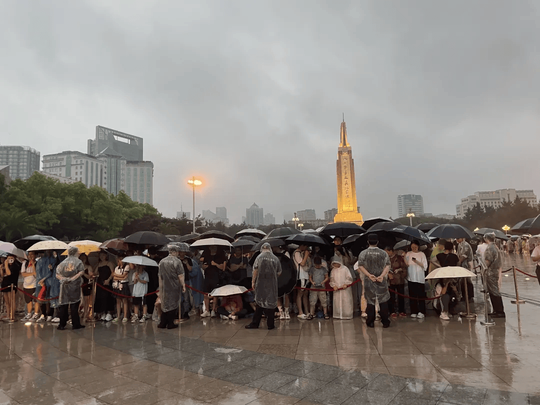 南昌大雨图片