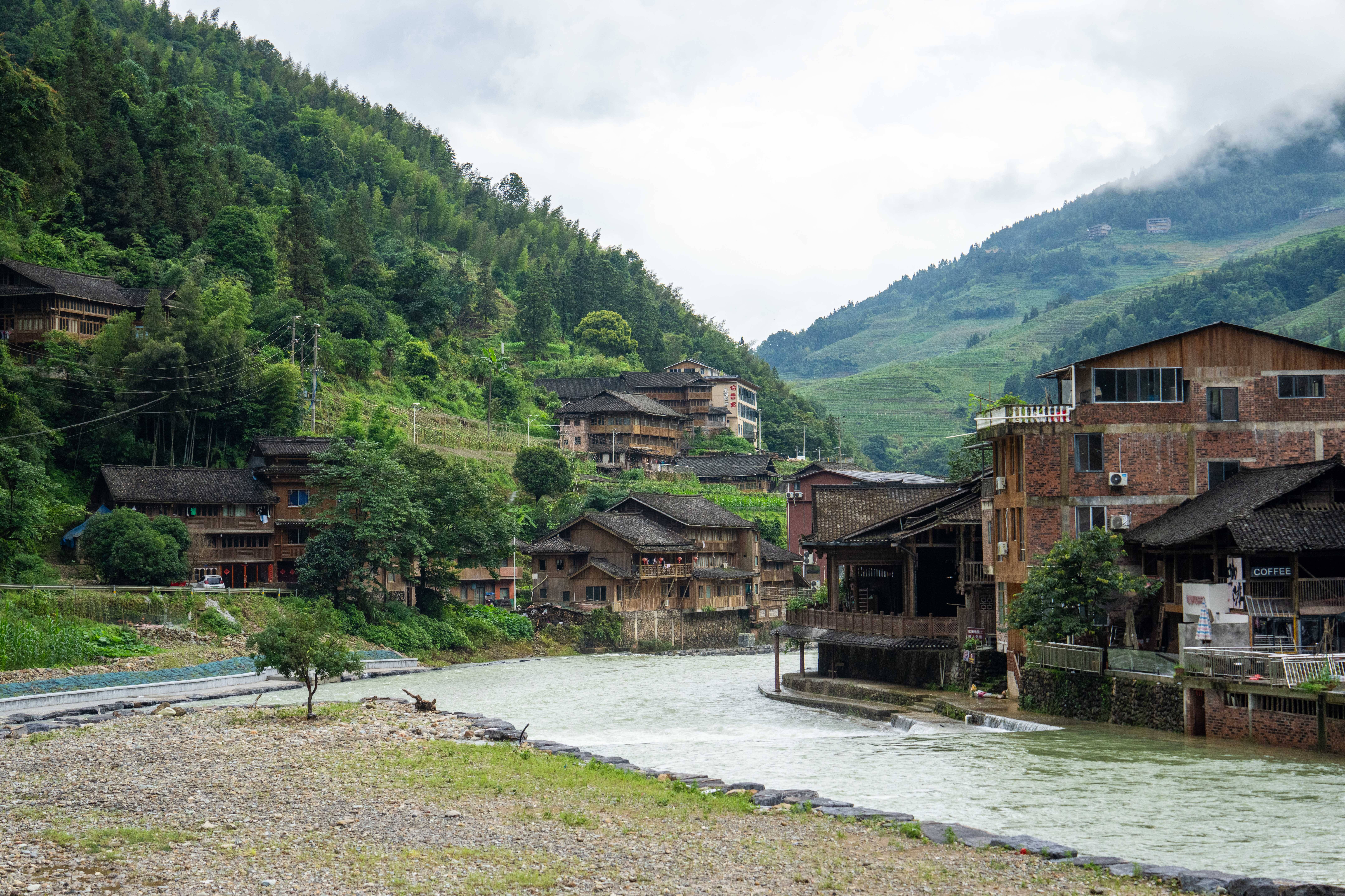 新华全媒 |走进广西黄洛瑶寨 探秘"天下第一长发村"