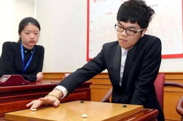 好!应氏杯16强火力厮杀,中日韩10:5:1!中国棋手冲冠之战!_大赛_名将_世界