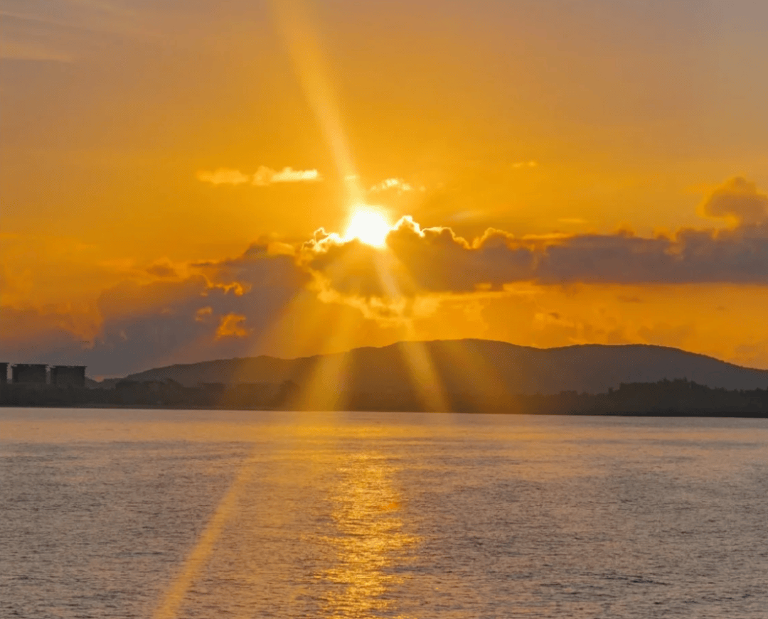 真的太美啦!万宁这几个绝佳日出日落观赏点,一定要来体验一次
