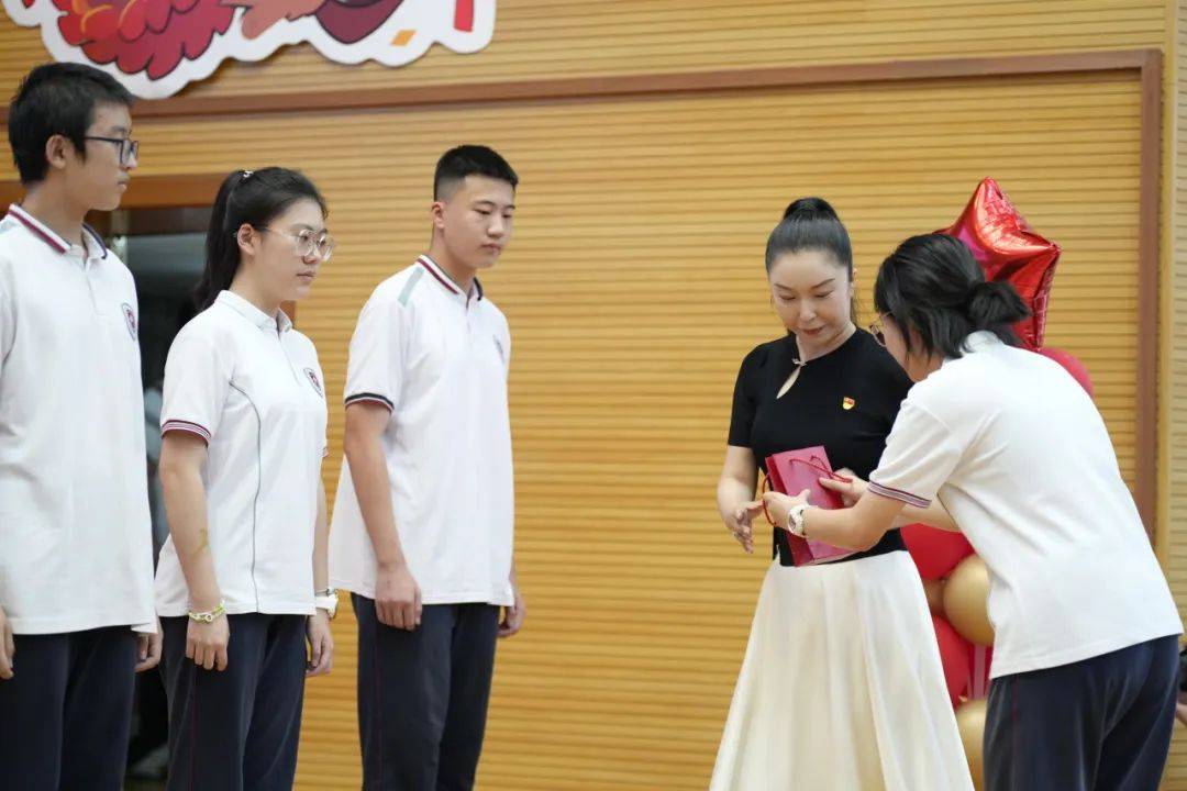 【实干争先年】青春不散场 扬帆再远航 ——北京市第一六一中学回龙观