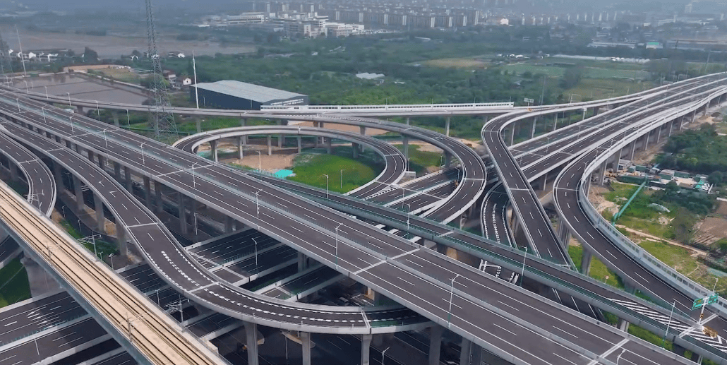 城区快速路,建设势如虹!