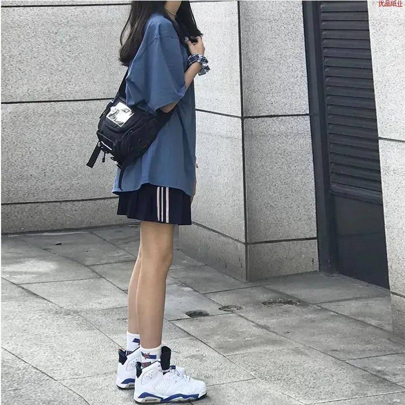 女生休闲大码冰丝薄款短裤拼多多预估:￥79安踏速干运动套装女薄款