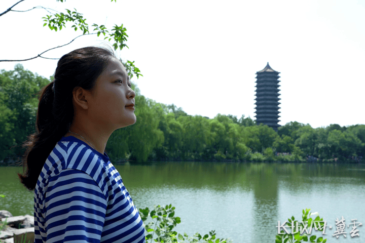 那个“感谢贫穷”的女孩王心仪，现在怎么样了？