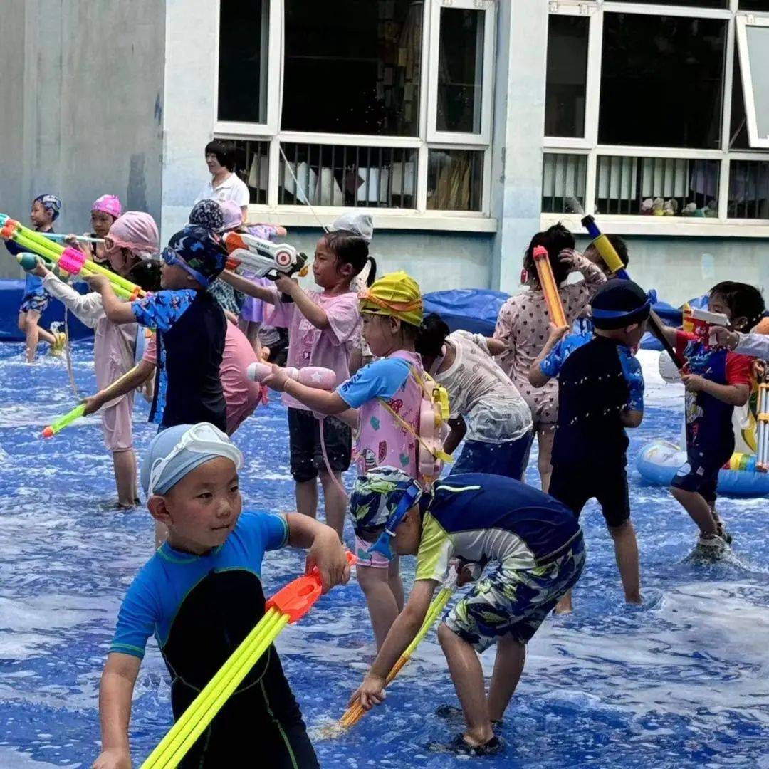 泡沫之夏悦享童年———向日葵幼儿园(兴隆园)