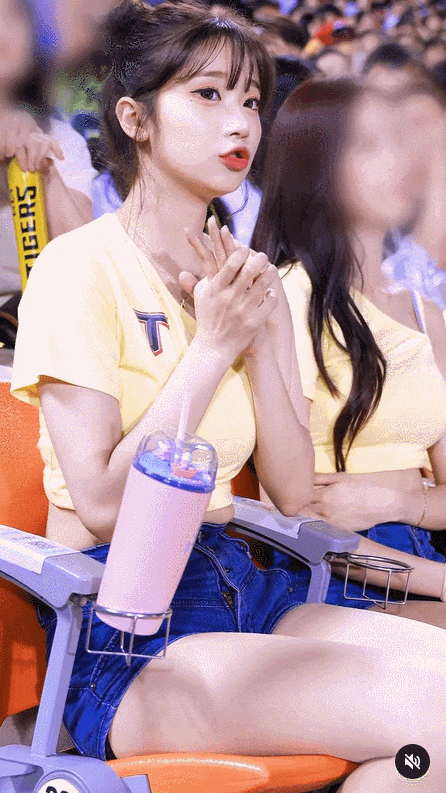 今天瞅瞅韩系拉拉队