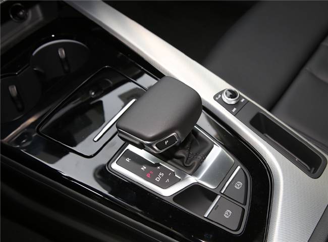 携手奥迪a5 sportback,淇河美景中留下我们的爱情足迹!