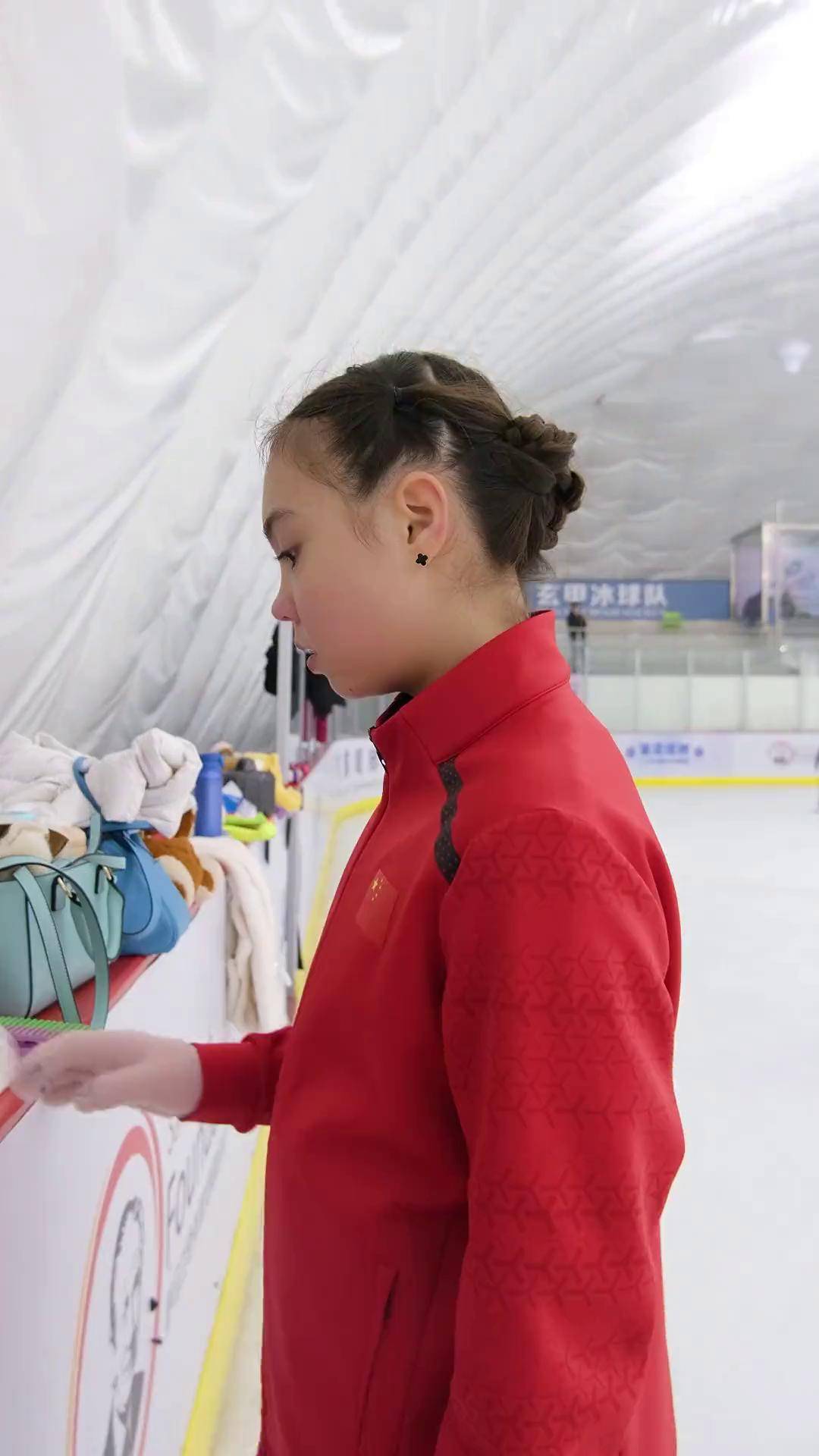 你们猜安娜多少斤?花样滑冰陈露国际冰上中心